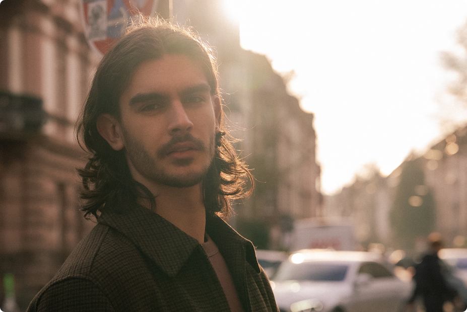 Luka Svonja, der Brand & Web Designer